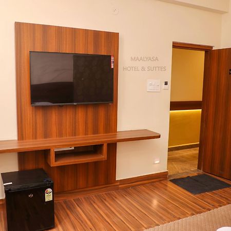 Maalyasa Hotel And Suites Hyderabad Exteriör bild