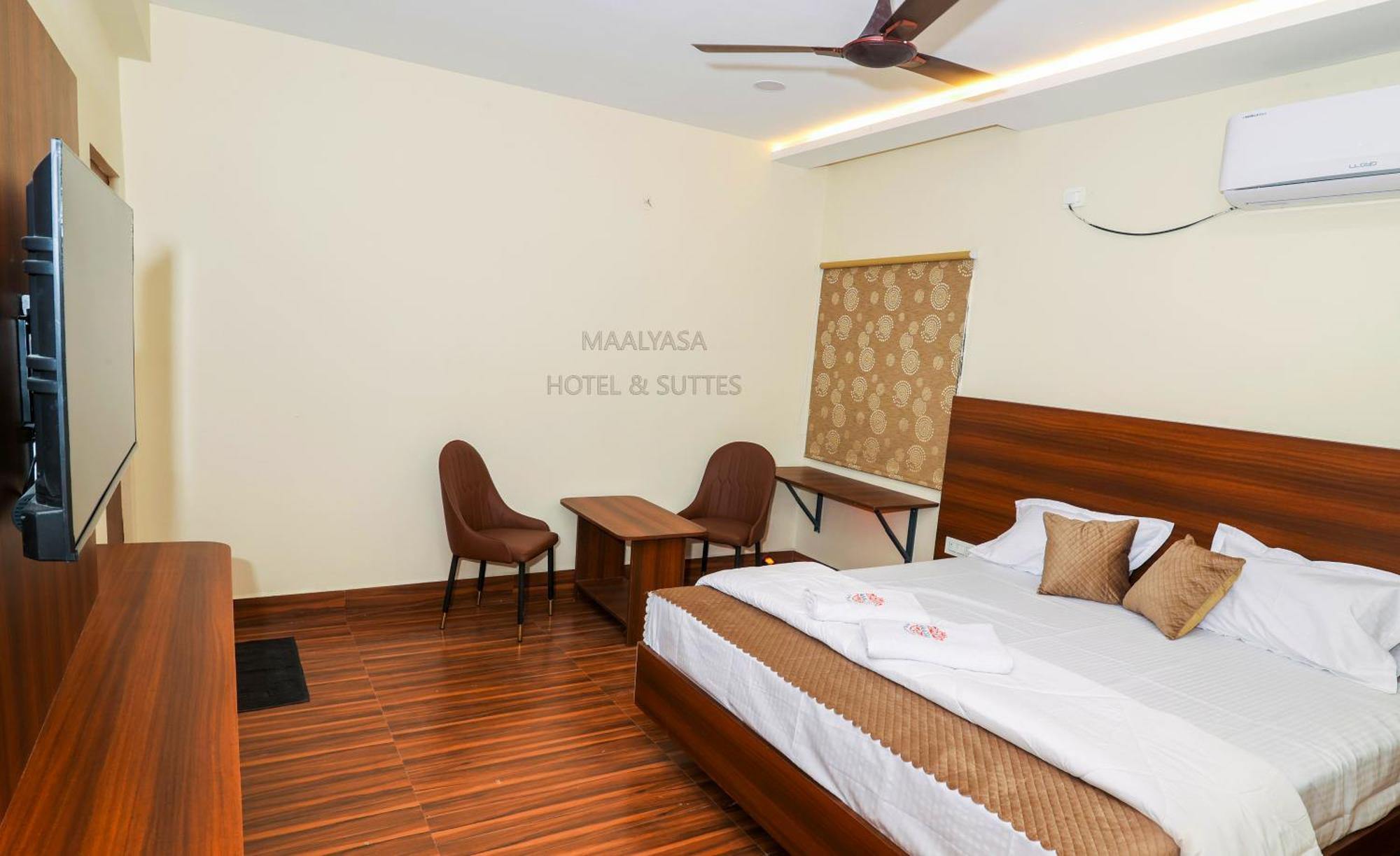 Maalyasa Hotel And Suites Hyderabad Exteriör bild